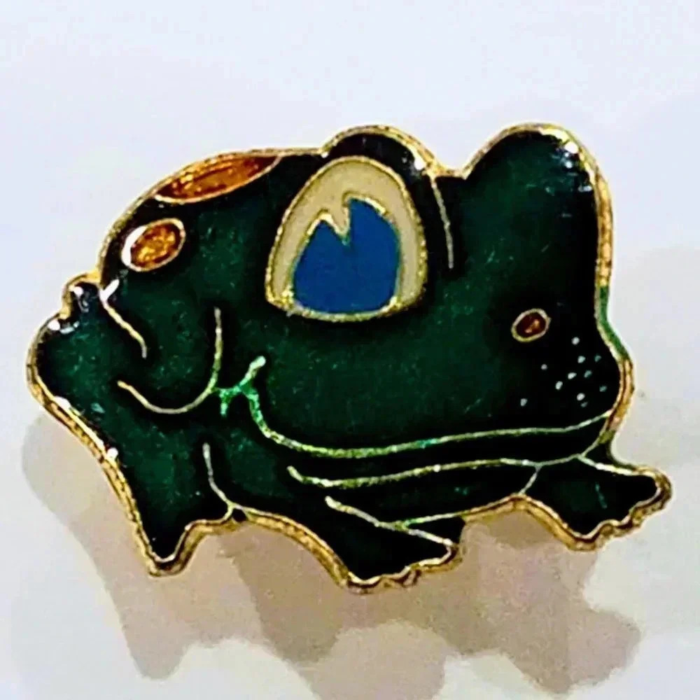 Allan Frog Enamel Lapel Hat Pin Collectible VTG 85